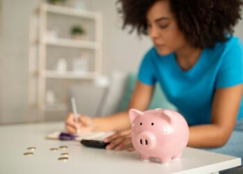 Além dos números: o poder transformador da independência financeira feminina na sociedade
