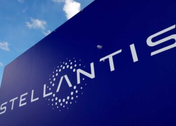 Stellantis ganha “disputa” entre as montadoras e anuncia investimento de R$ 30 bi entre 2025 e 2030 no Brasil