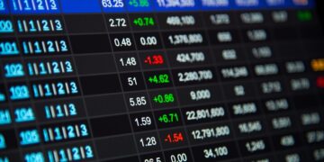 Empresa de Warren Buffett desbanca Nvidia entre ativos favoritos dos brasileiros nos EUA; veja lista