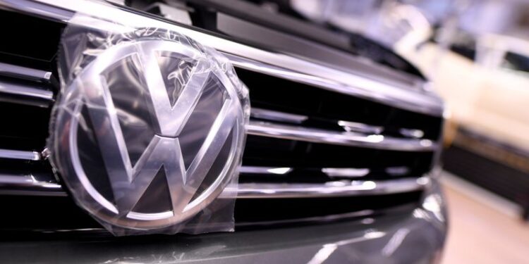 Volkswagen espera crescimento mais lento de vendas em 2024