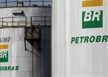 Entenda a disputa por dividendos da Petrobras que derrubou ações