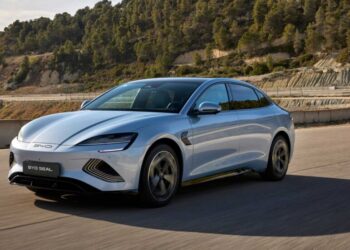 ‘Futuro para o Brasil está nos carros híbridos’, diz CEO da BYD no país
