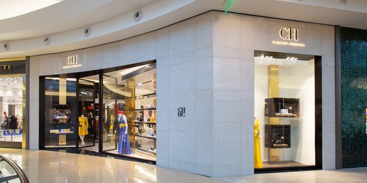 Puig, empresa por trás de Paco Rabanne e Carolina Herrera, prepara IPO de € 2,5 bi