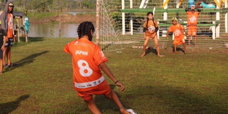 Protagonismo de mulheres na Amazônia ganha destaque em projetos de empreendedorismo, esportes e educação
