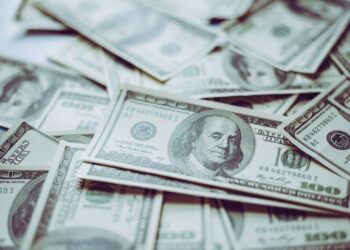 Atas do FOMC revelam a necessidade de cortar juros, mas o mercado espera que seja em setembro
