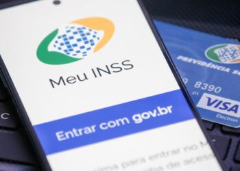 Justiça libera quase R$ 2,4 bi para pagamentos atrasados do INSS; saiba como consultar