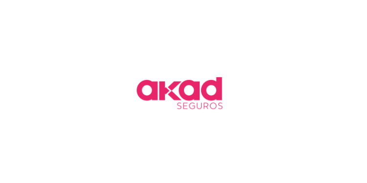 Akad revoluciona atendimento aos corretores com IA e ganha prêmio internacional