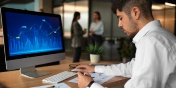 5 investimentos recomendados para maio, segundo a XP: da renda fixa a alternativos  