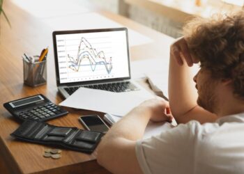O juro americano vai demorar para cair – como fica o seu dinheiro?