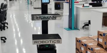 Robô simpático para atendimento e indústria chega à Paraíba