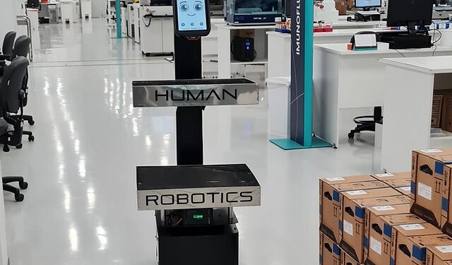 Robô simpático para atendimento e indústria chega à Paraíba
