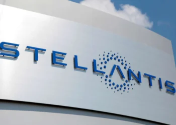 Dos R$ 30 bi aplicados no Brasil até 2030, Stellantis investe R$ 13 bi em polo no Pernambuco