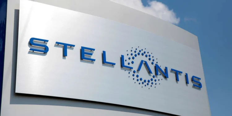 Dos R$ 30 bi aplicados no Brasil até 2030, Stellantis investe R$ 13 bi em polo no Pernambuco
