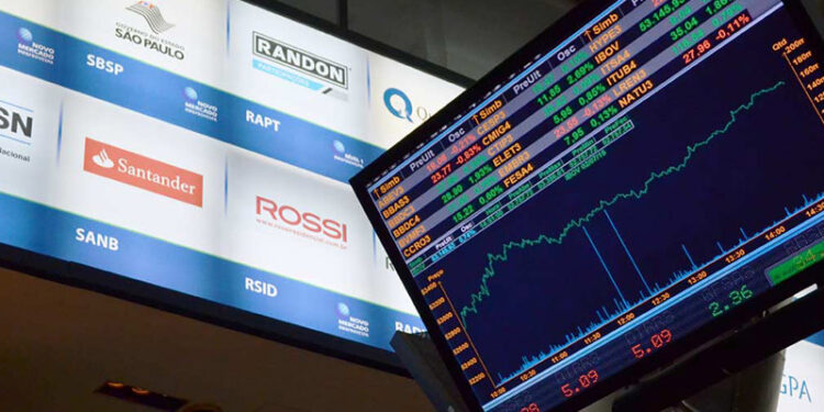 Ibovespa inicia semana com queda de 0,31%, aos 127,7 mil pontos