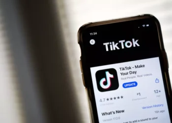 TikTok Shop: O que é a plataforma que dispara em vendas e o app quer trazer para o Brasil