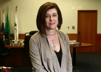 Magda Chambriard toma posse como presidente da Petrobras