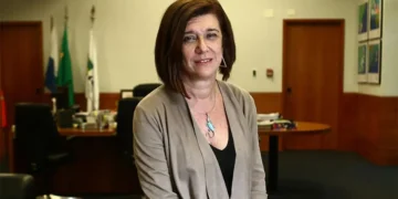 Magda Chambriard toma posse como presidente da Petrobras