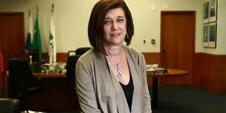 Magda Chambriard toma posse como presidente da Petrobras