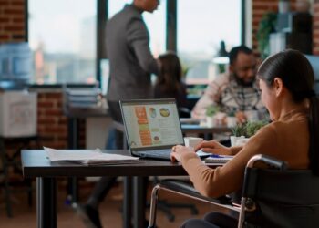 Aportes em startups brasileiras crescem 141% em abril, diz Distrito