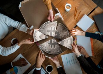 Pelo segundo mês consecutivo, financiamento de capital de risco de cripto chega a US$ 1 bi