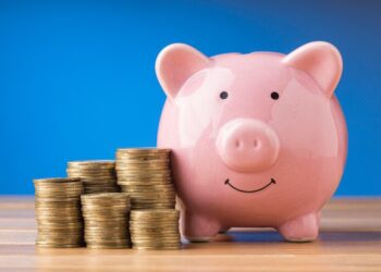Selic a 10,5% ao ano: Quanto rendem R$ 1.000 na poupança, CDB e Tesouro