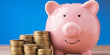 Selic a 10,5% ao ano: Quanto rendem R$ 1.000 na poupança, CDB e Tesouro