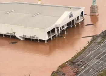 Impacto das chuvas no comércio do Rio Grande do Sul pode chegar a 86%, estima Fecomércio-RS