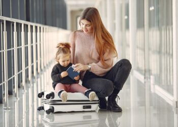 Portugal recebe cada vez mais mães brasileiras com seus filhos