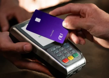 Nubank levanta US$ 150 milhões na Colômbia