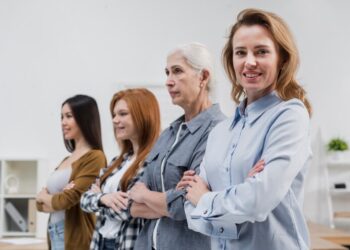 Liderança feminina colabora para maior inovação e lucratividade 