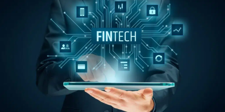 Fintechs geram mais de 100 mil empregos no país