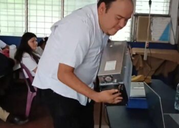 Escolas de El Salvador ensinam como minerar Bitcoin