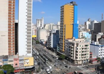 Enquanto EUA enfrentam crise, mercado imobiliário comercial brasileiro dispara com alta recorde de aluguéis