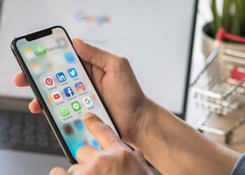 Presença digital: empreendedores precisam criar um perfil pessoal e profissional nas redes sociais?