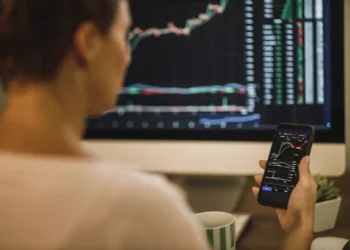 10 ações recomendadas por especialistas para investir em junho de 2024