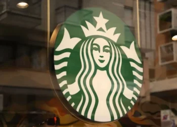 Ações da Zamp disparam 10% após aquisição da operação brasileira da Starbucks