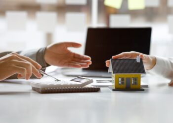 Genial Investimentos aposta em CLIN11 para carteira recomendada de FIIs; veja os destaques