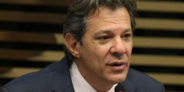 Haddad diz que governo está fazendo revisando agenda de gastos