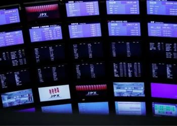 Startup Astroscale, de remoção de lixo espacial, salta 51% na estreia em Tóquio