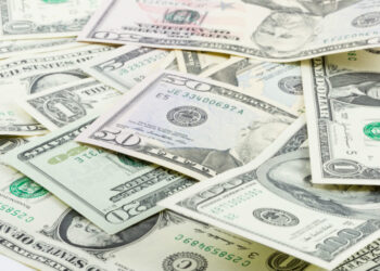 Entenda a alta de 10,50% do dólar