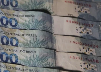 Dívidas de famílias atingem maior nível desde novembro de 2022: 78,8%
