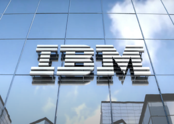 Com uma forte demanda por software e IA, as receitas da IBM superam as previsões