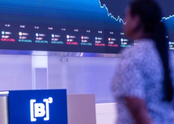 B3 (B3SA3) volta a registrar queda no número de investidores