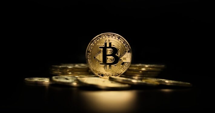 As opiniões dos especialistas indicam que o Bitcoin está voltando à tendência de alta à medida que o período mais difícil termina