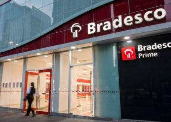 Bancos no Brasil são afetados pelo “apagão” global: Bradesco (BBDC4) comunica problemas operacionais nesta sexta-feira (19)
