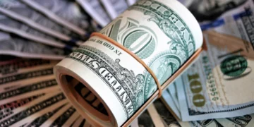 Câmbio: Sinais de compromisso fiscal fazem com que o dólar caia 1,70%