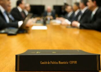 Com as decisões de juros desta Super Quarta (31), Copom e Fomc devem continuar trabalhando