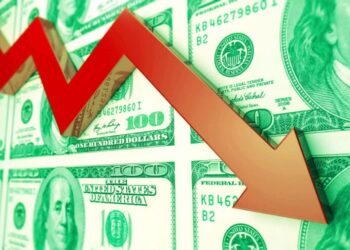 Com alívio no exterior e congelamento de gastos no radar, o dólar cai 0,6%