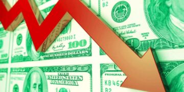 Com alívio no exterior e congelamento de gastos no radar, o dólar cai 0,6%