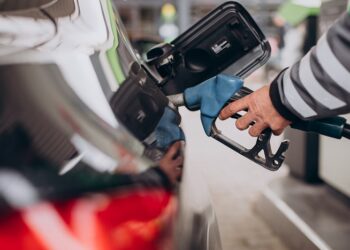 No Brasil, Volvo cobrará por recargas em eletropostos